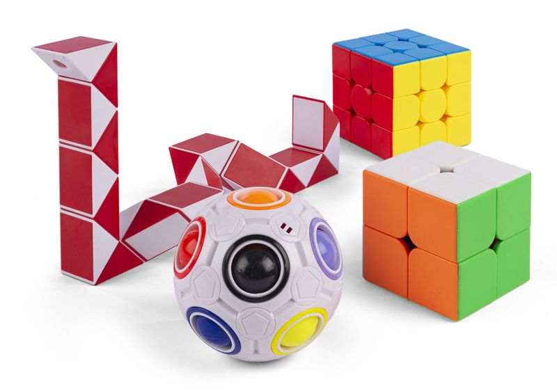 Magic Cube Puzzles 4 i 1