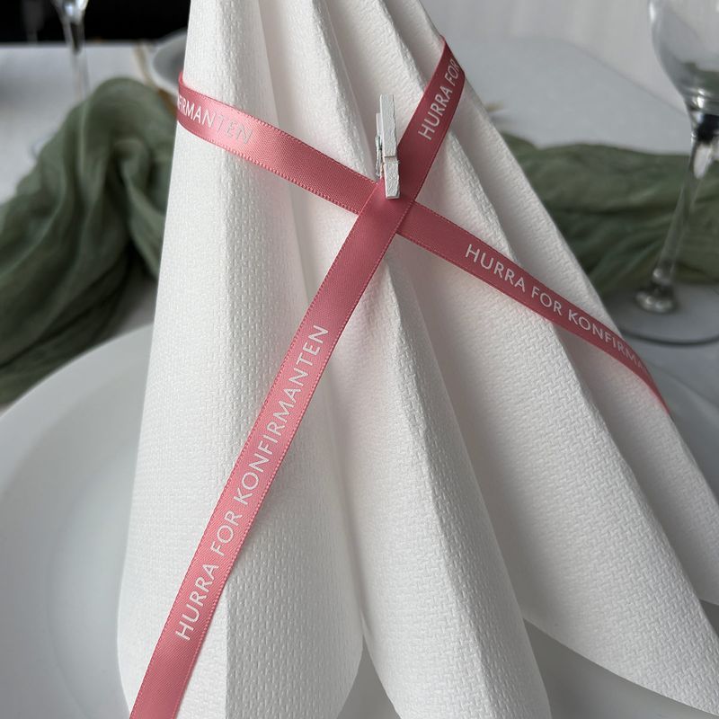 Pyntebånd: Konfirmanten rosa med hvit tekst 10m 