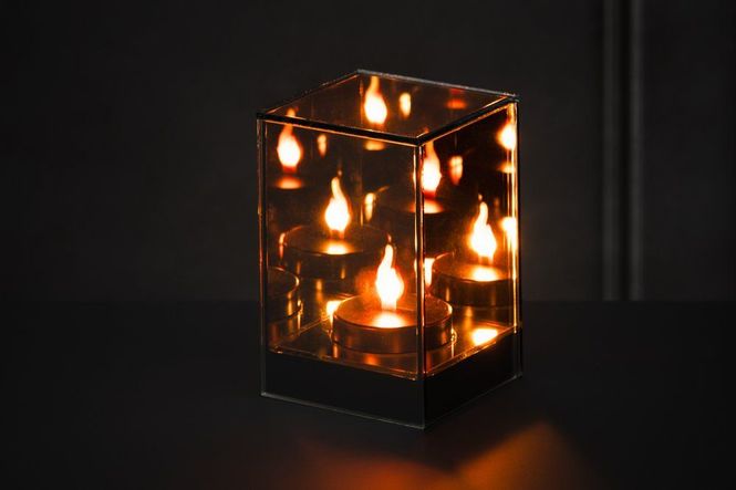 Hovedbilde Speilkube med flammeeffetkt LED